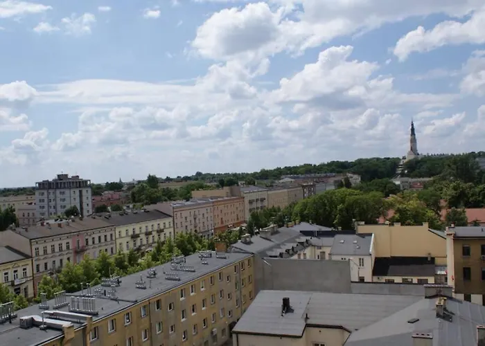 Z Przepieknym Widokiem W Samym Centrum דירה צ'סטוצ'ובה